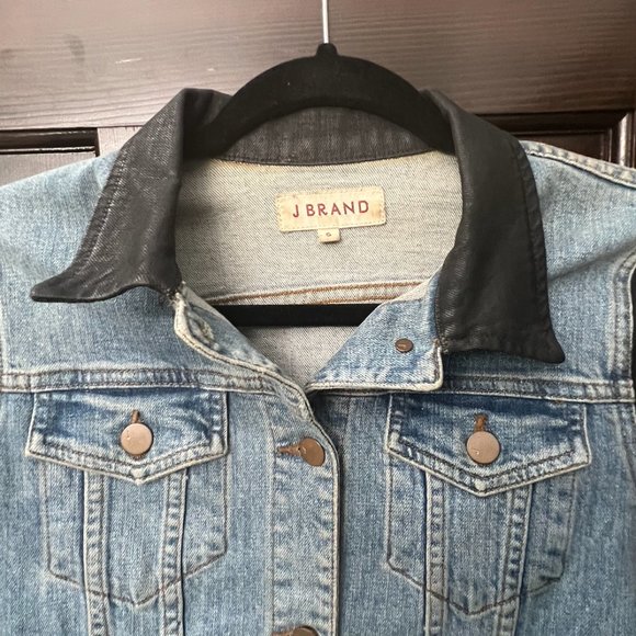 J BRAND BOWIE TWO-TONE DENIM JACKET, SIZE SMALL, BLACK/BLUE COLOR-BLOCK … - Picture 5 of 9